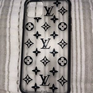 Louis V phone case